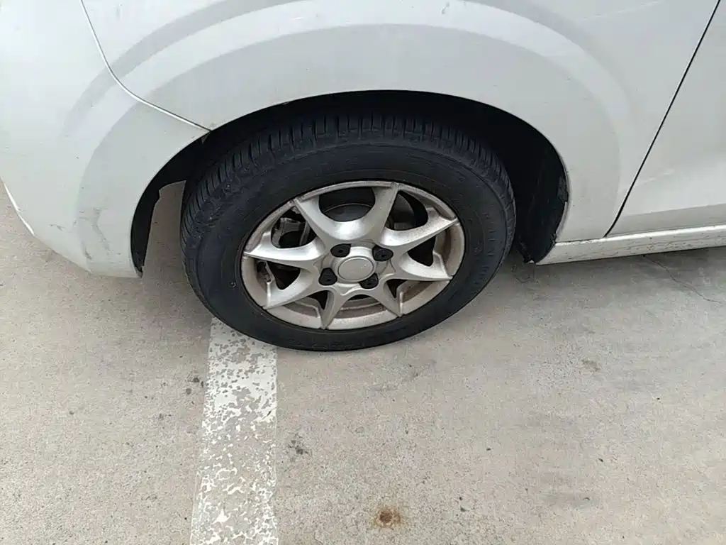 Roewe Clever — миниатюра 25