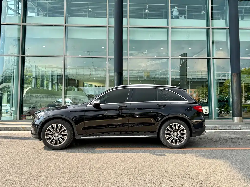Mercedes-Benz GLC — миниатюра 3