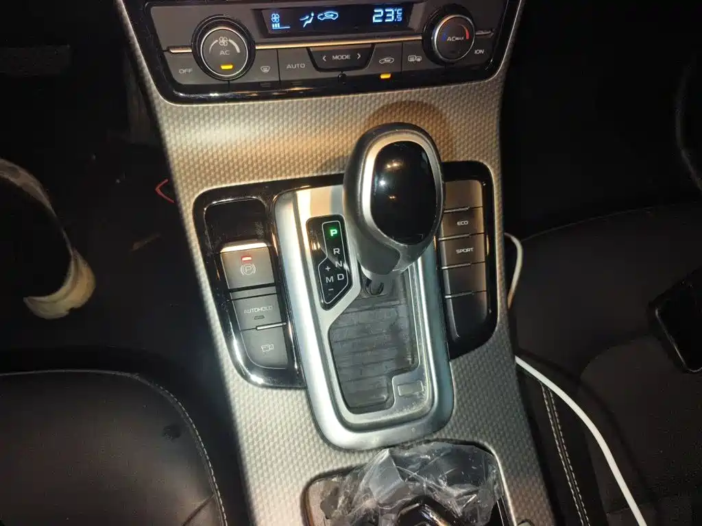Geely Emgrand GS — миниатюра 10