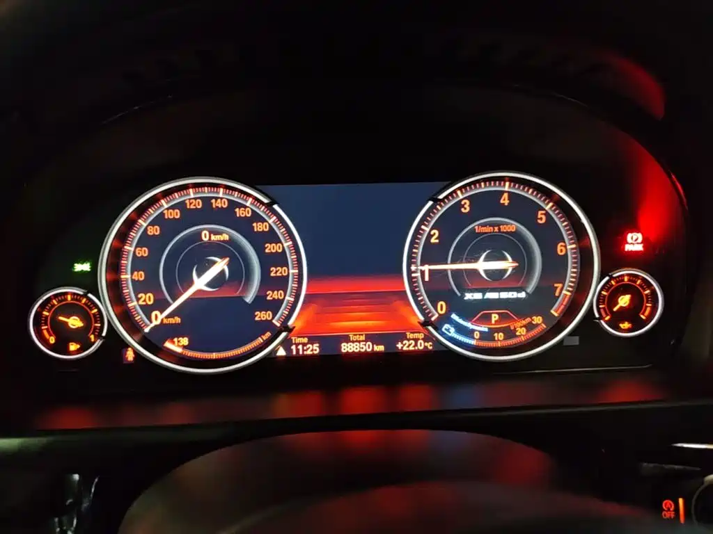 BMW X6 — миниатюра 12