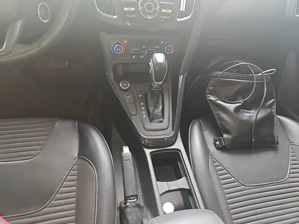 Ford Focus — миниатюра 14