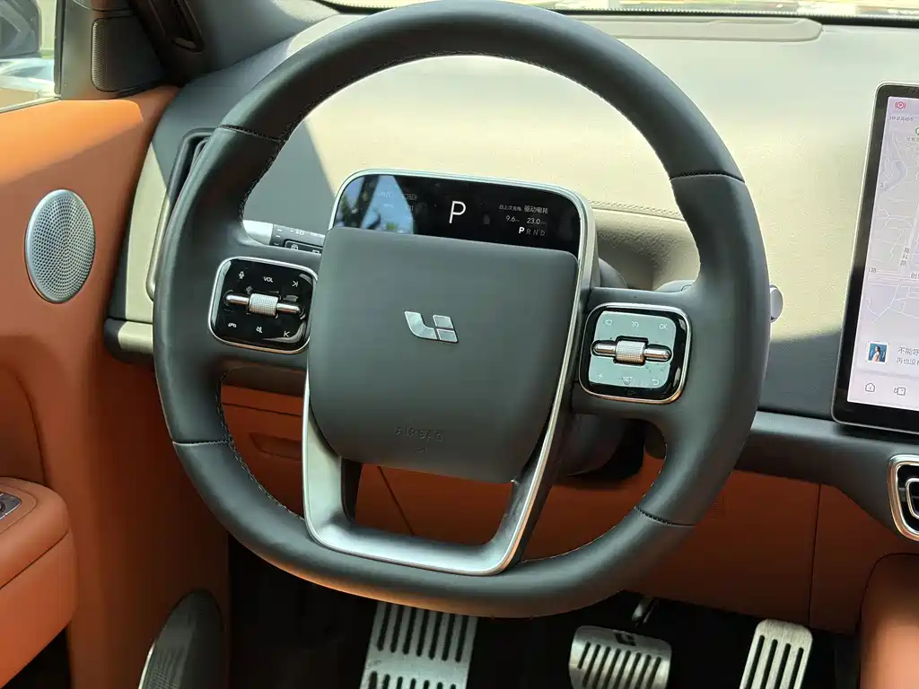 Li Auto Li L8 — миниатюра 17