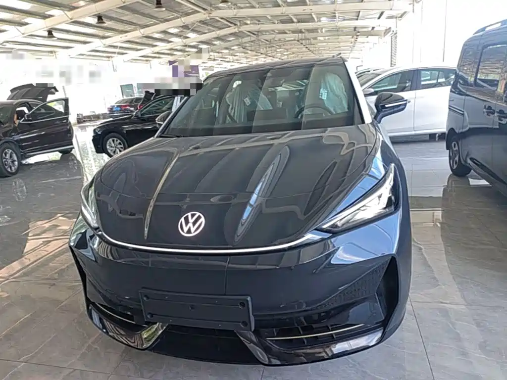 Volkswagen 06 2025 Pure