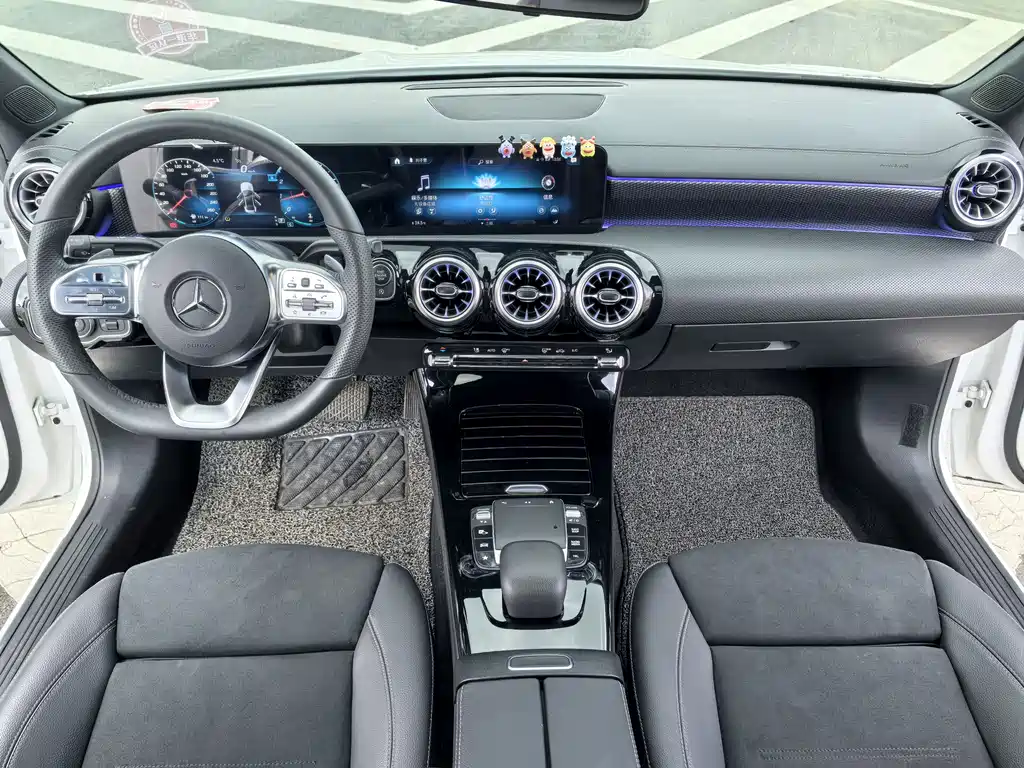 MERCEDES-BENZ A CLASS