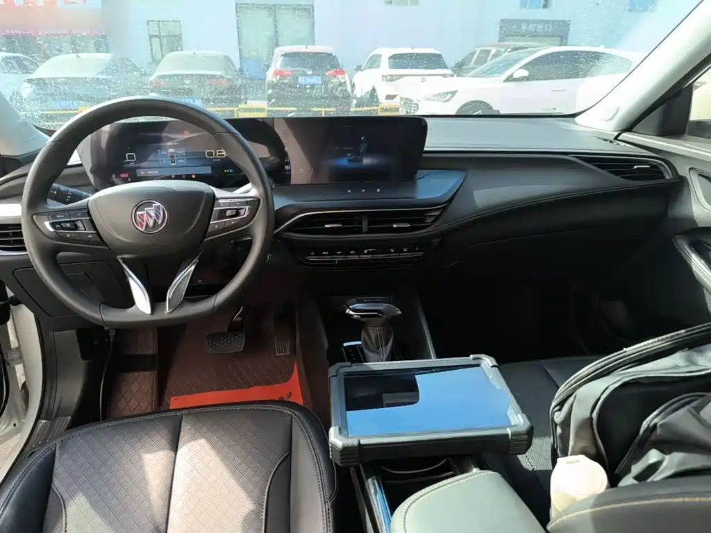 Buick Verano — миниатюра 10