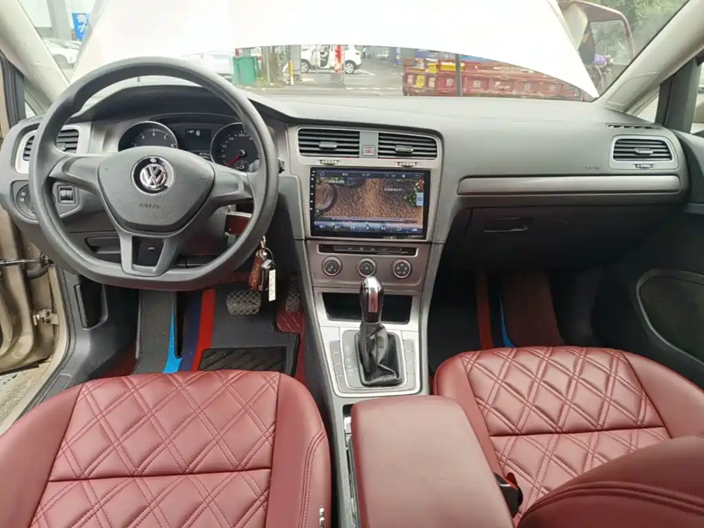 Volkswagen Golf — миниатюра 10