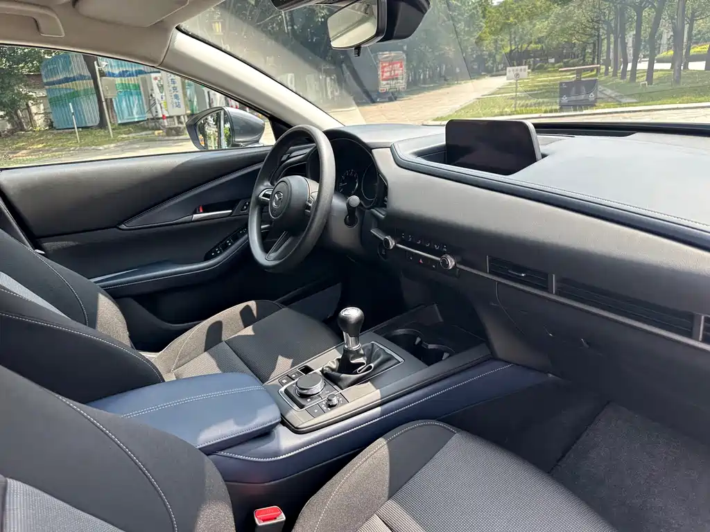 Mazda CX-30 — миниатюра 25