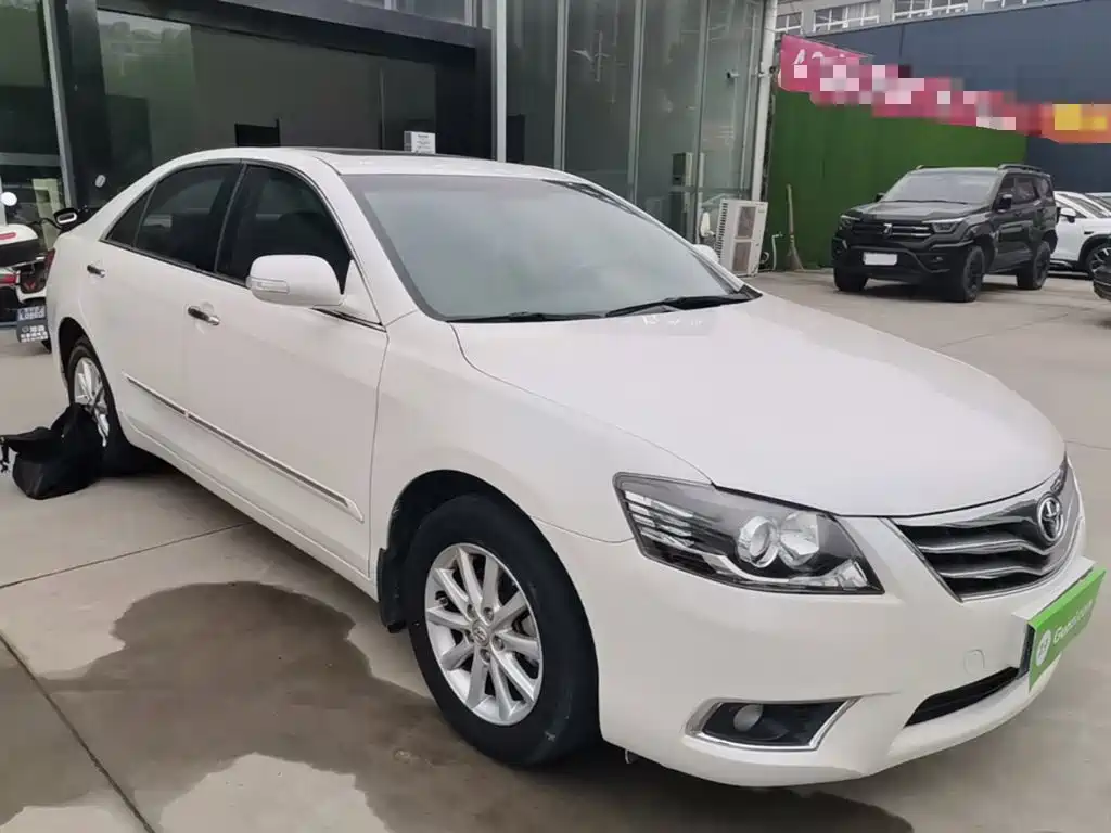 Toyota Camry — миниатюра 4