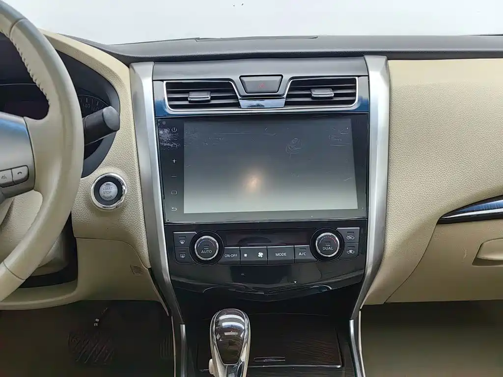 Nissan Teana — миниатюра 12