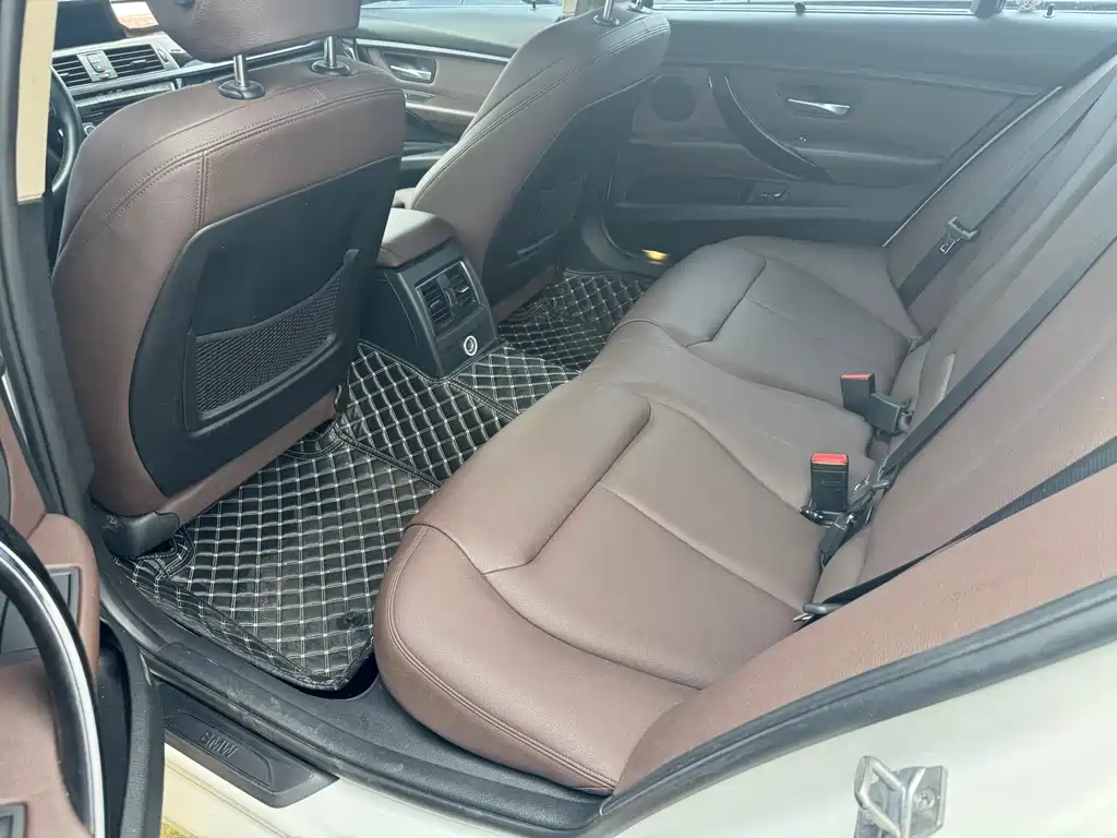 BMW 3 Series — миниатюра 7