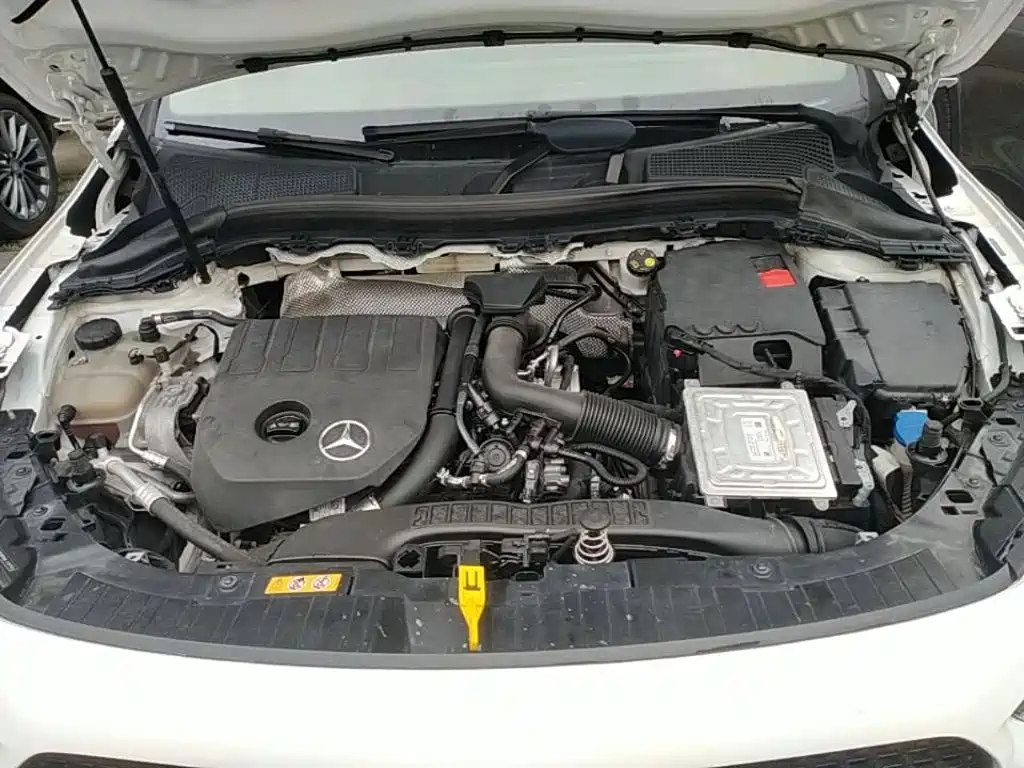 Mercedes-Benz GLA — миниатюра 20