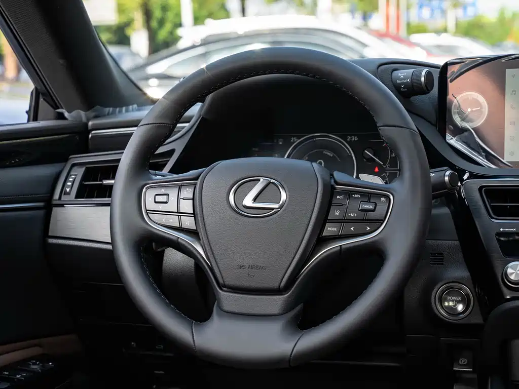 Lexus ES — миниатюра 14