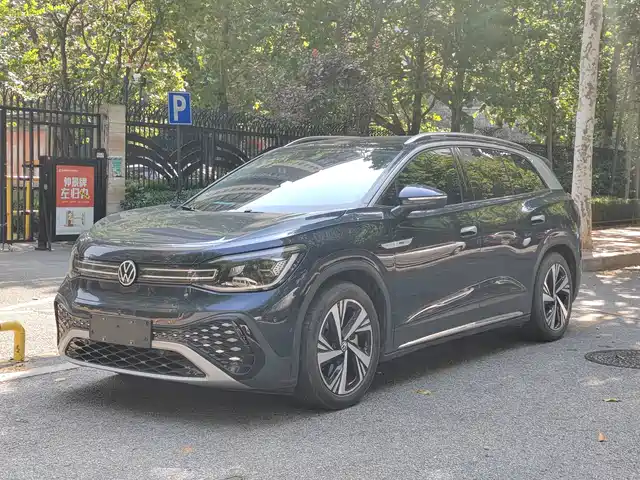 Volkswagen ID.6 Crozz
