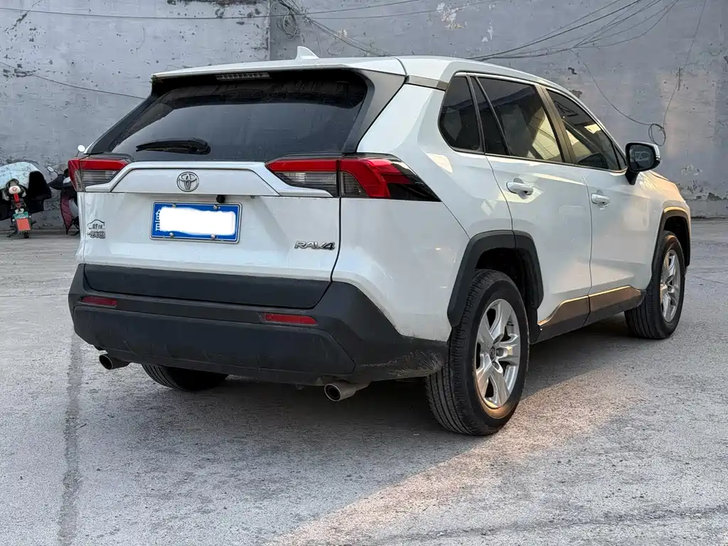 TOYOTA RAV4 RONGFANG