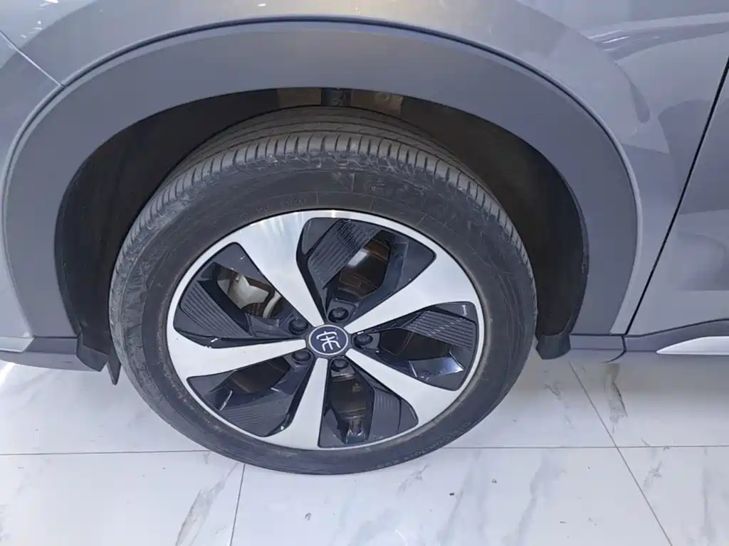 BYD PLUS New Energy — миниатюра 23