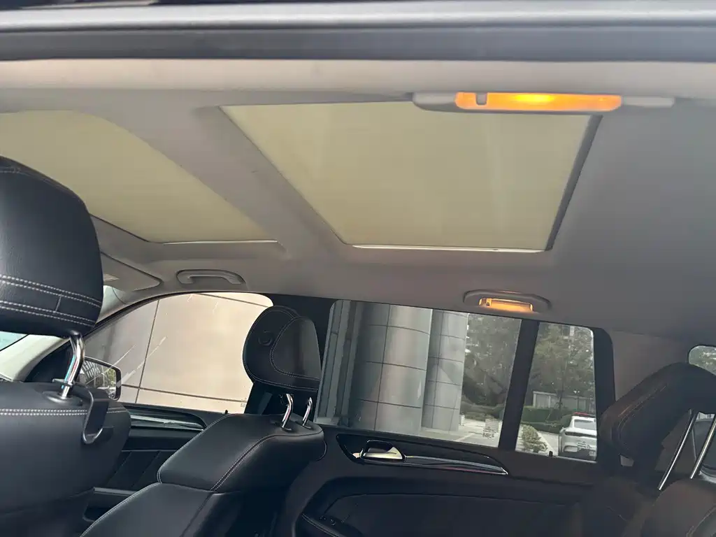 Mercedes-Benz GL-Class — миниатюра 15