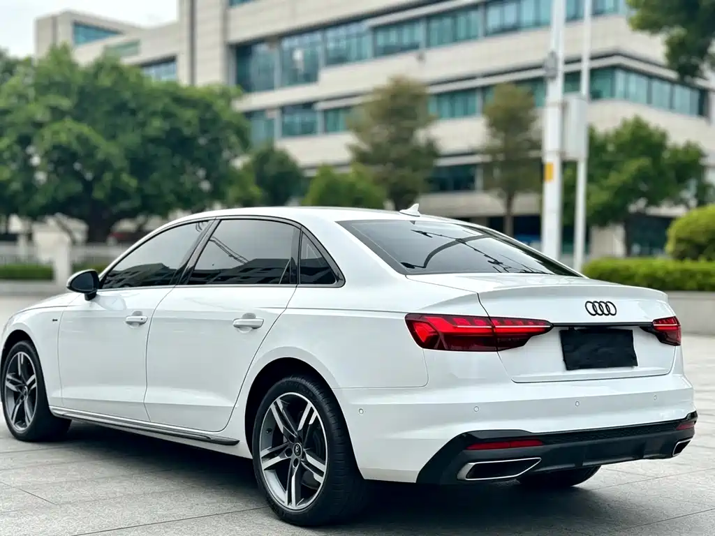 Audi A4L — миниатюра 4