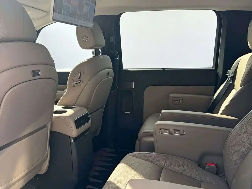 Li Auto Li MEGA — миниатюра 6