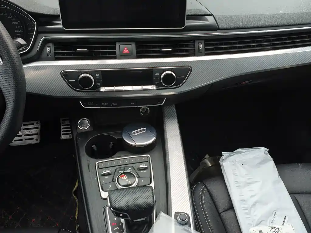 Audi A4L — миниатюра 6
