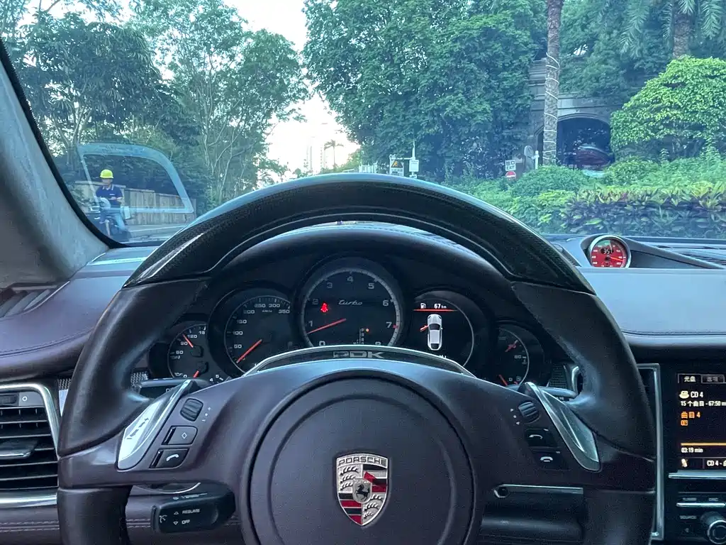Porsche Panamera 2010 Panamera Turbo 4.8T