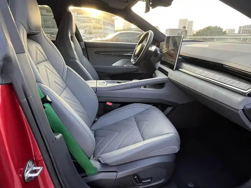 ZEEKR EXTREME KRYPTON 001