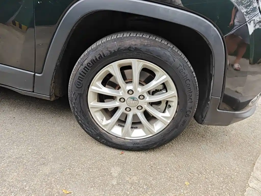 Jeep Cherokee — миниатюра 24