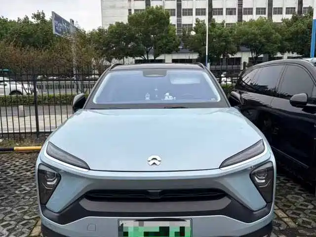 NIO ES6