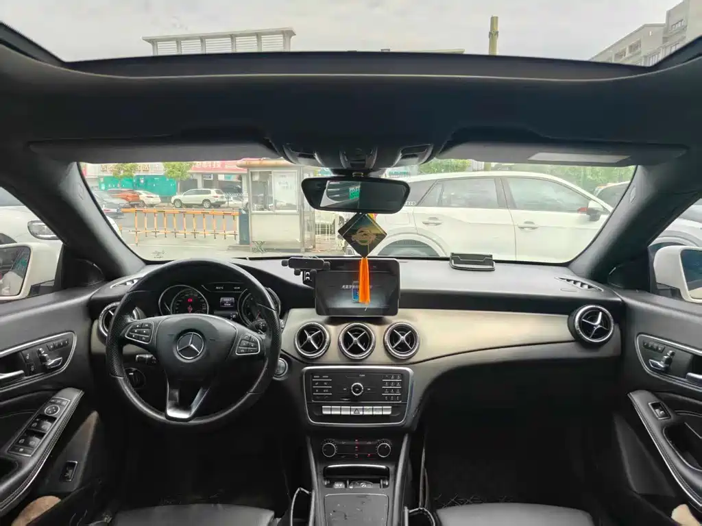 Mercedes-Benz CLA (Import) — миниатюра 5