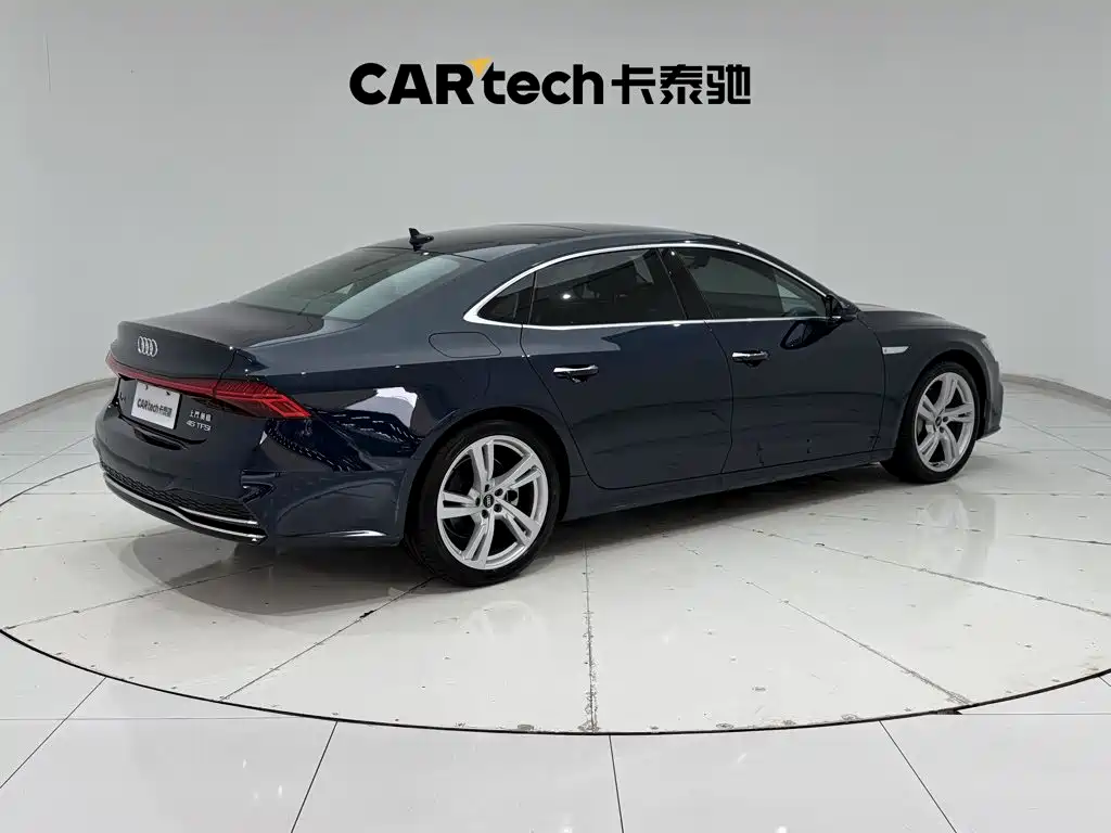 Audi A7L — миниатюра 5