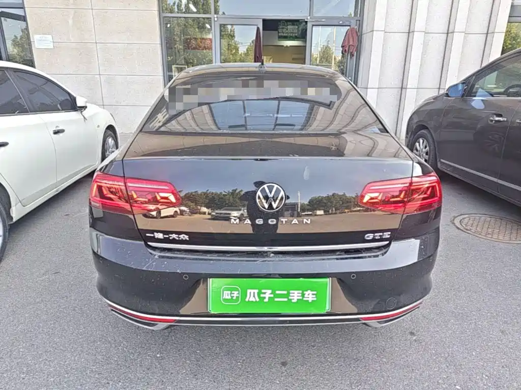 Volkswagen Magotan PHEV — миниатюра 6