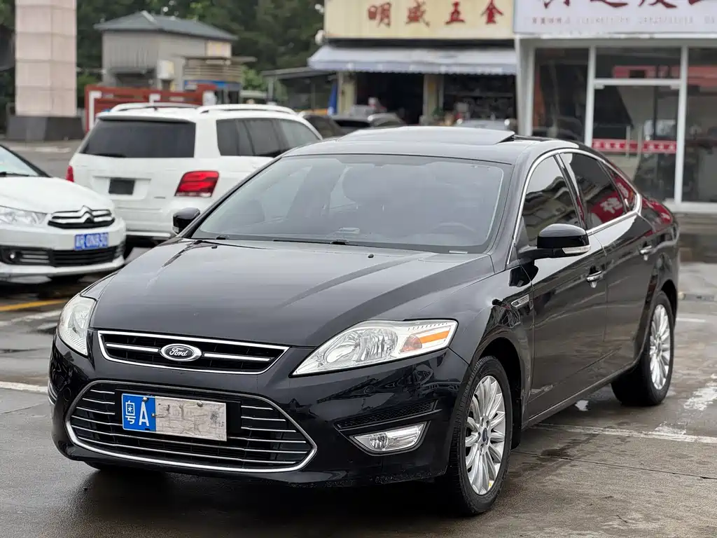 Ford Mondeo Zhisheng 2012