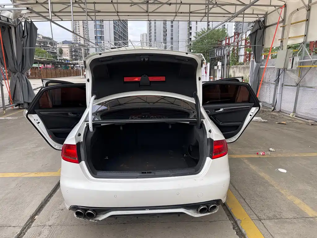 Audi A4L — миниатюра 14