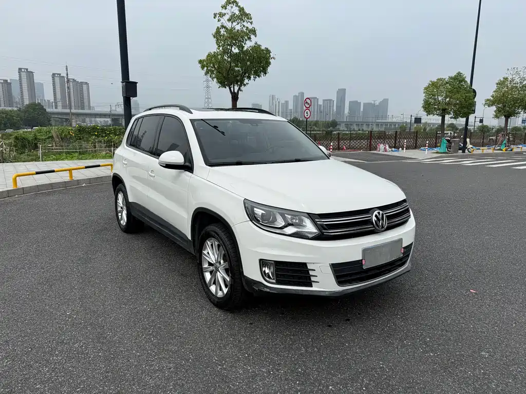 Volkswagen Tiguan — миниатюра 2