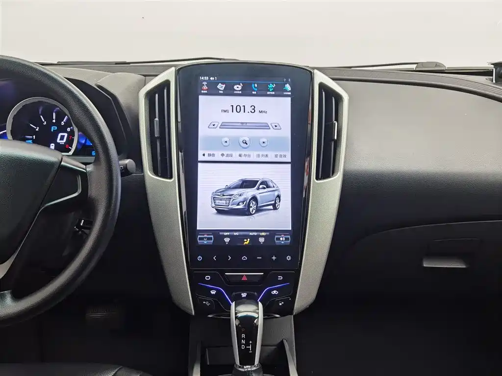 LUXGEN EXCELLENT 6 SUV