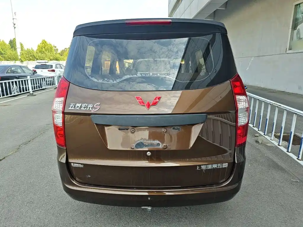 Wuling Hongguang — миниатюра 6