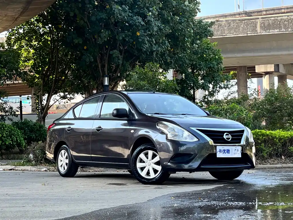 Nissan Sunny — миниатюра 6