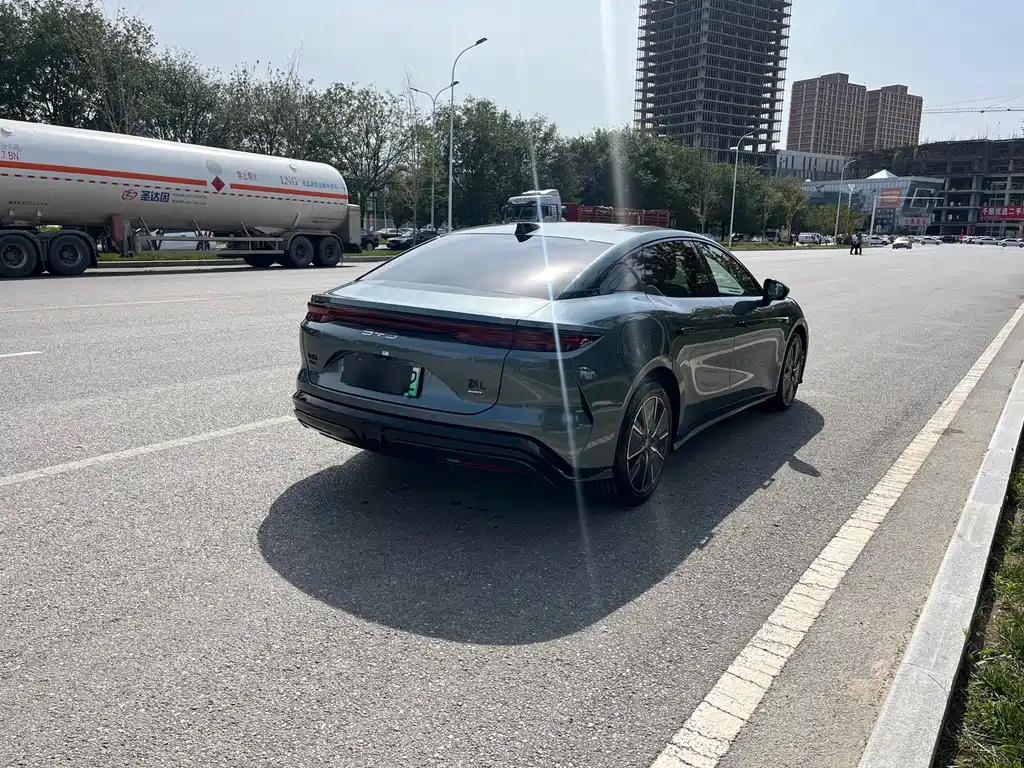 BYD Han L — миниатюра 21
