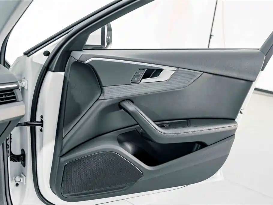 Audi A4L — миниатюра 14