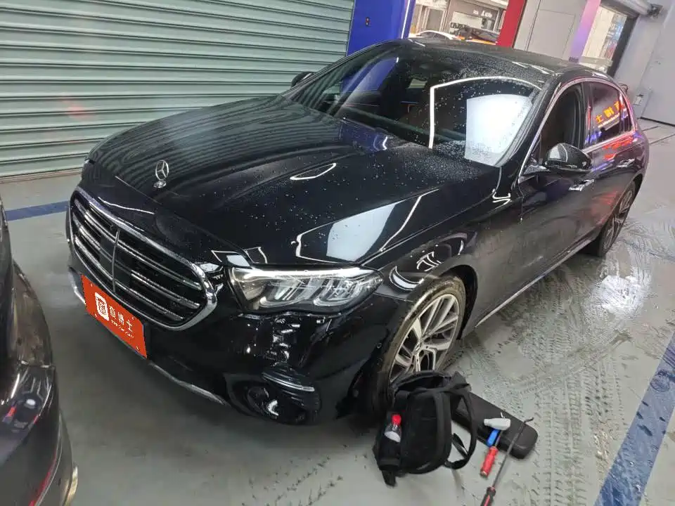 Mercedes-Benz E-Class 2024
