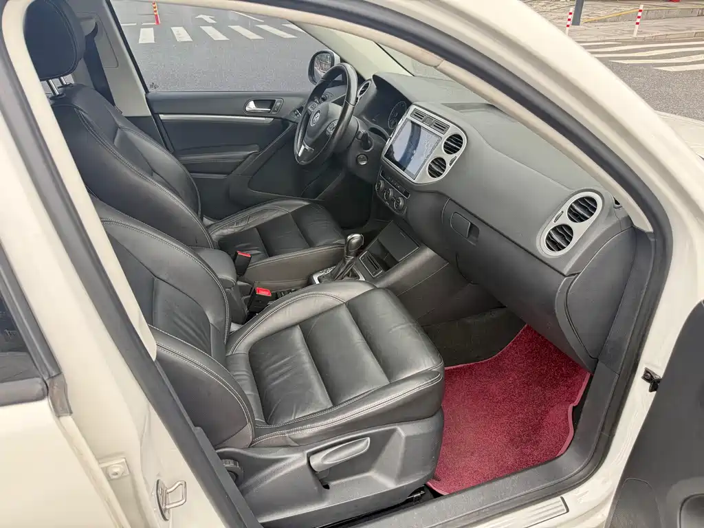 Volkswagen Tiguan — миниатюра 11