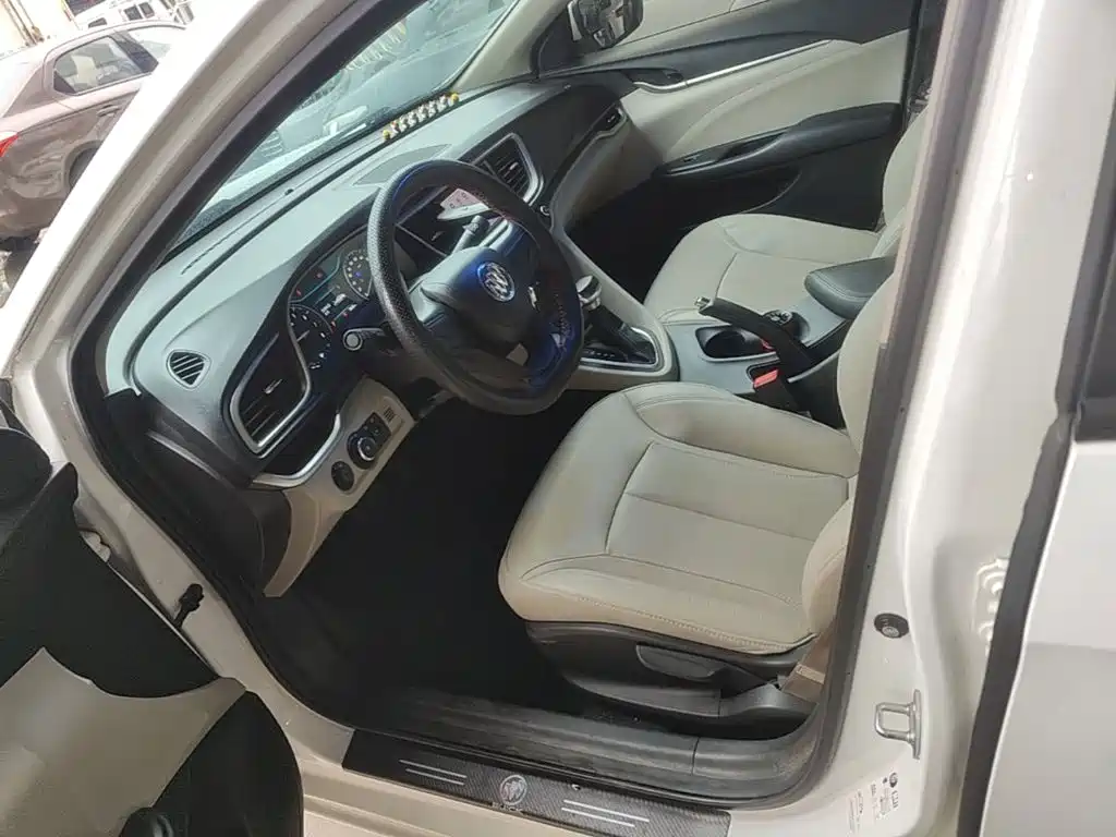 Buick Excelle — миниатюра 15