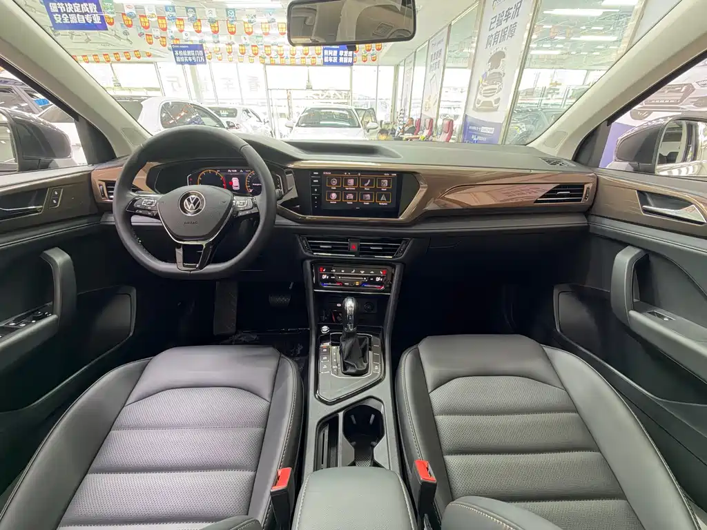 Volkswagen Tharu — миниатюра 9