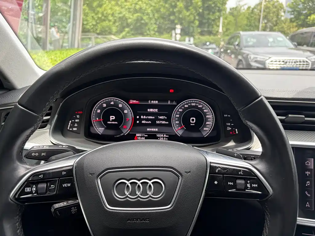 Audi A6L 2022 40 TFSI Luxury