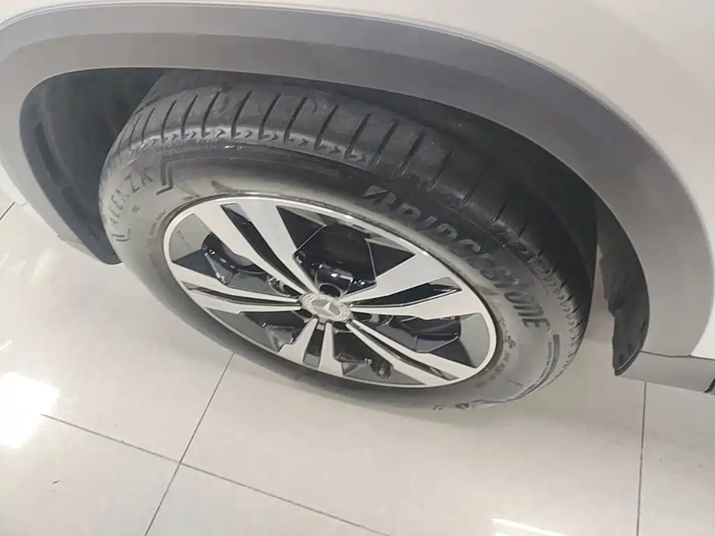 Mercedes-Benz GLA — миниатюра 23