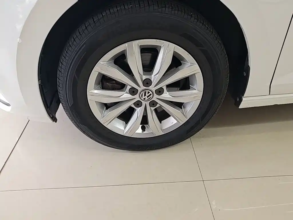 Volkswagen Polo — миниатюра 23