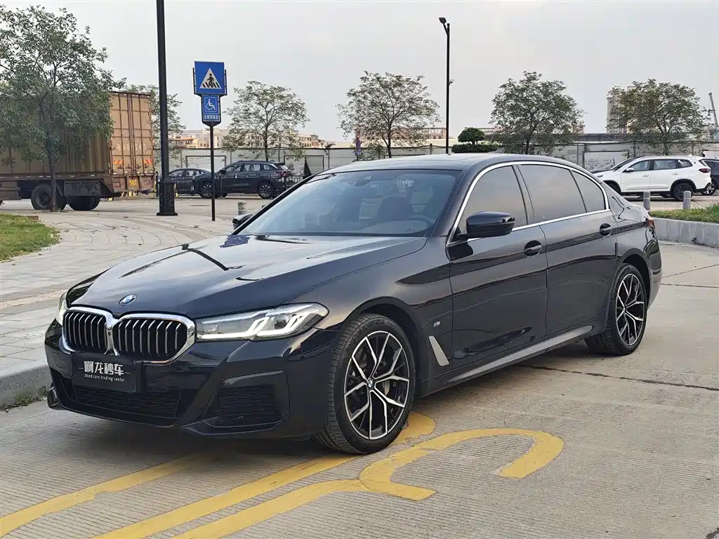 BMW  5 SERIES