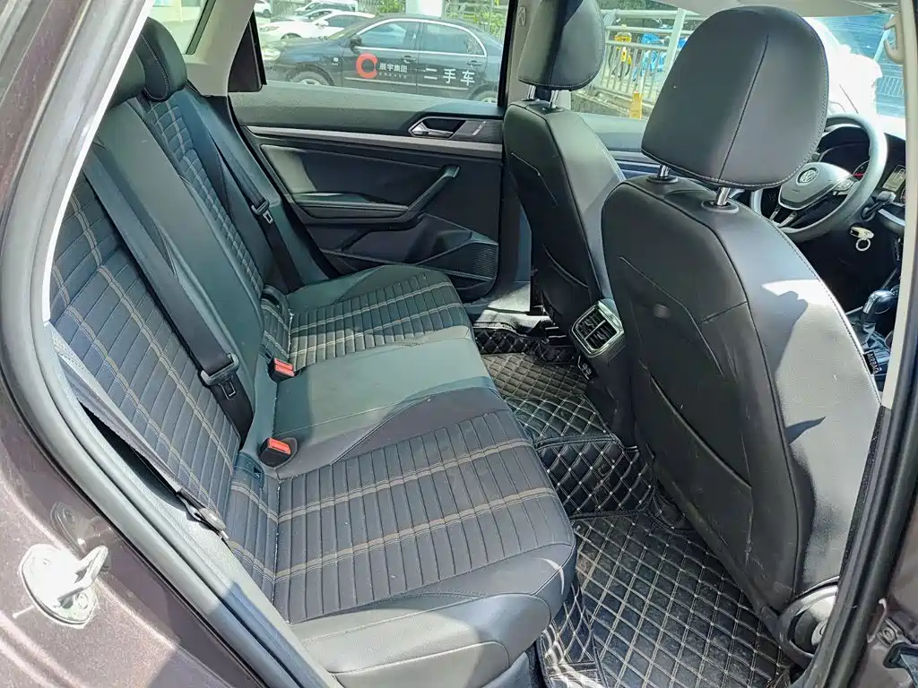 Volkswagen Lavida — миниатюра 11