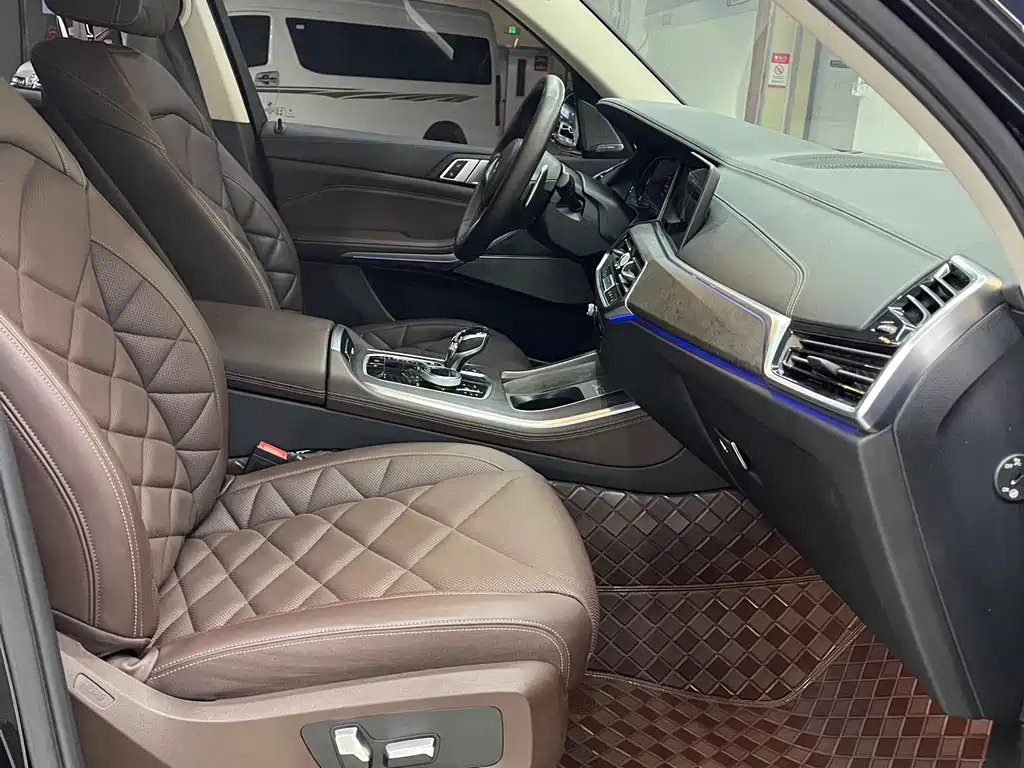 BMW X5 — миниатюра 11