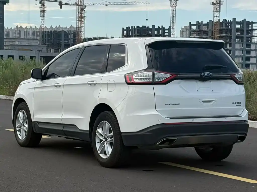 Ford Edge — миниатюра 4