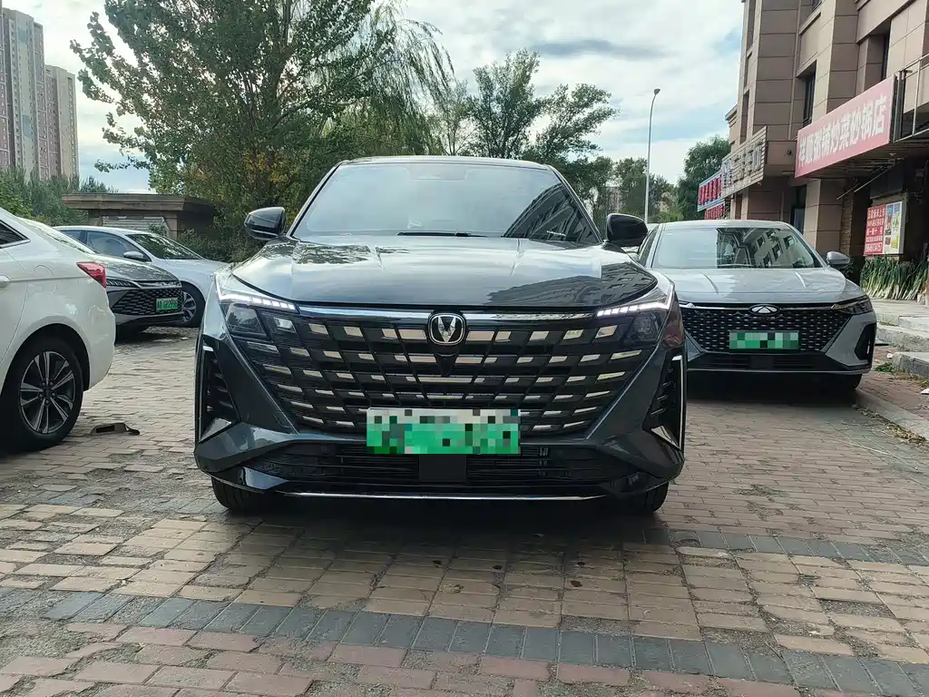 Changan UNI-Z New Energy — миниатюра 2